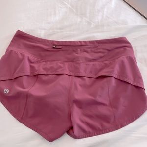 LULULEMON SPEED UPS SIZE 4 | 2.5 INSEAM|